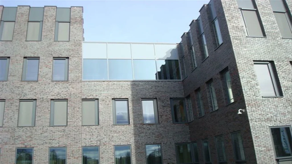 Inspiratie - Buitenjaloezieën Kantoorpand